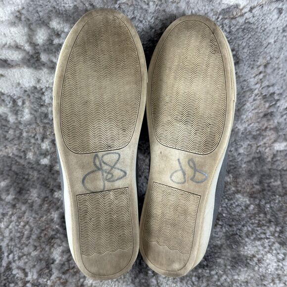 Steve Madden Size 8M Faux Fur Suede Pom Pom Puff Ball Gray Sneakers Pull On - Picture 10 of 10